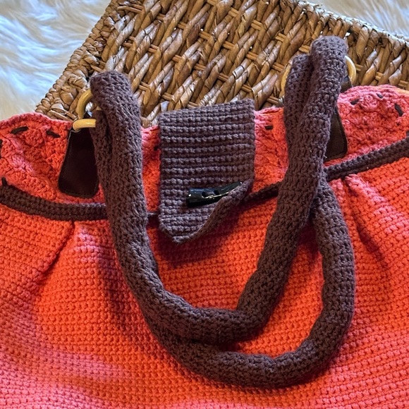Beautiful Hand Knitted Purse - Picture 11 of 12